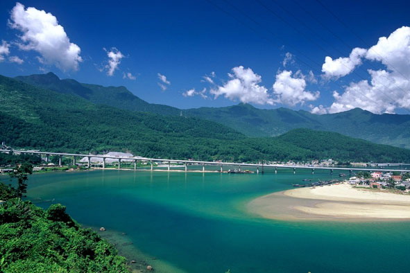 Chan May Port Transport To Danang, Hoian Short Excursion Trip