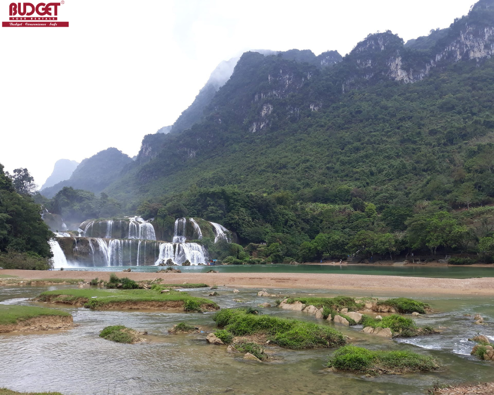 Ban-Gioc-waterfall-Cao-Bang-Vietnam
