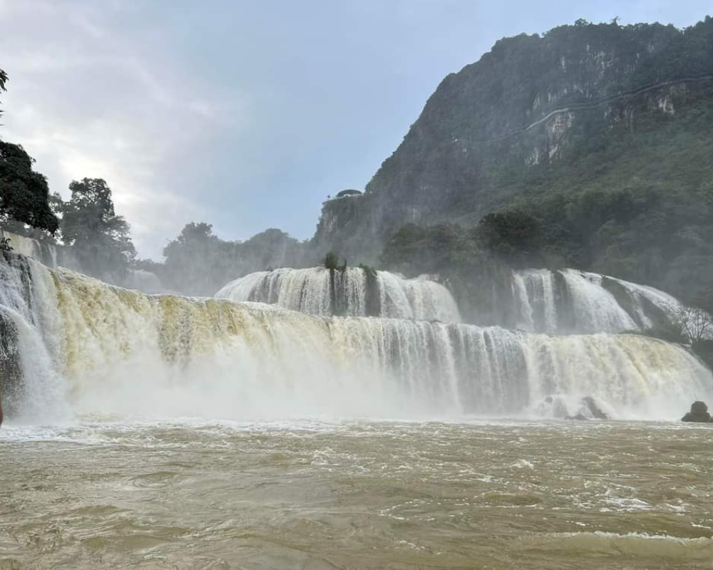 Cao-Bang-Bang-Gioc-waterfall