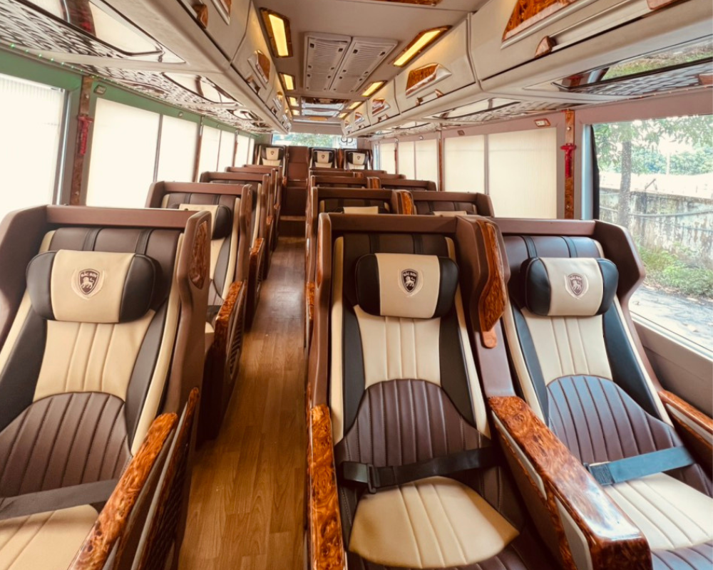Interiors-of-limousines-Futso-bus-19-seat