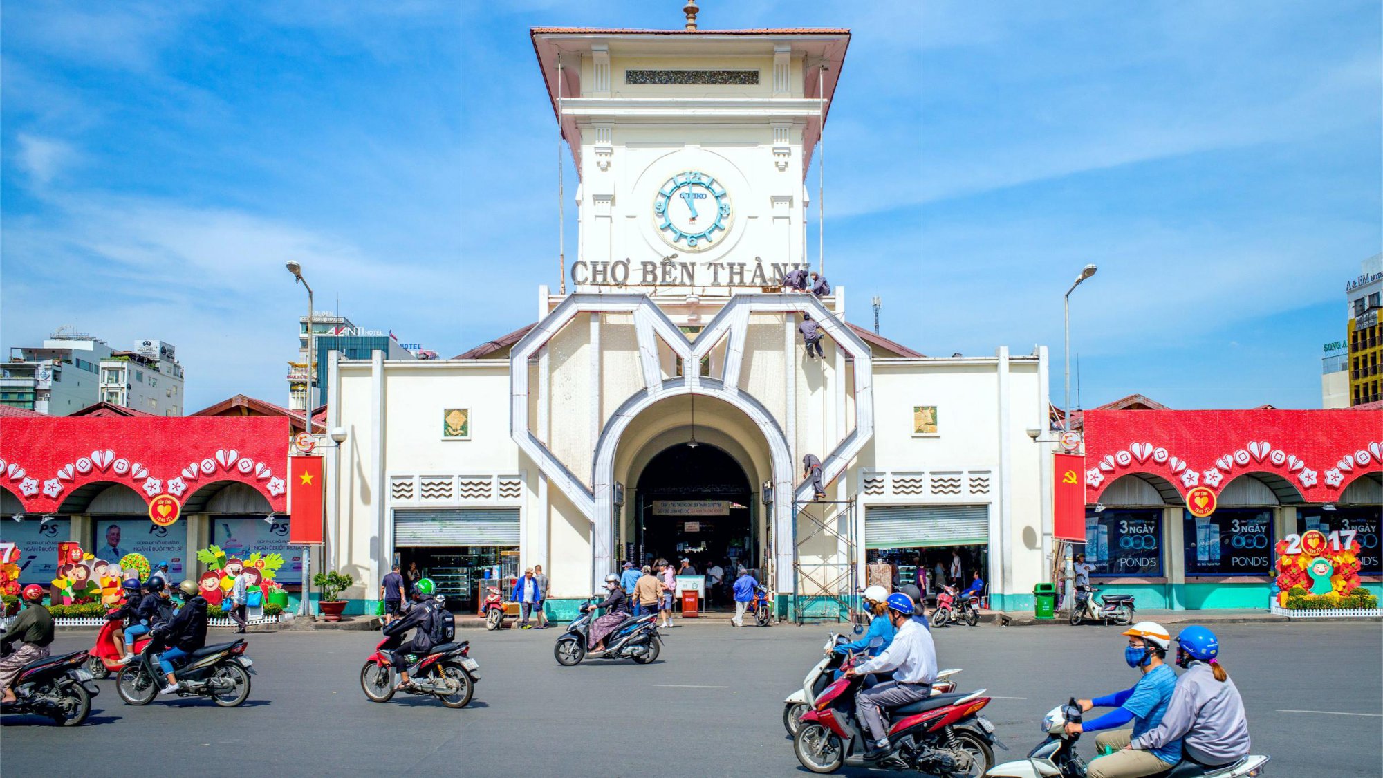 Travel Guide to Ben Thanh Market in Ho Chi Minh
