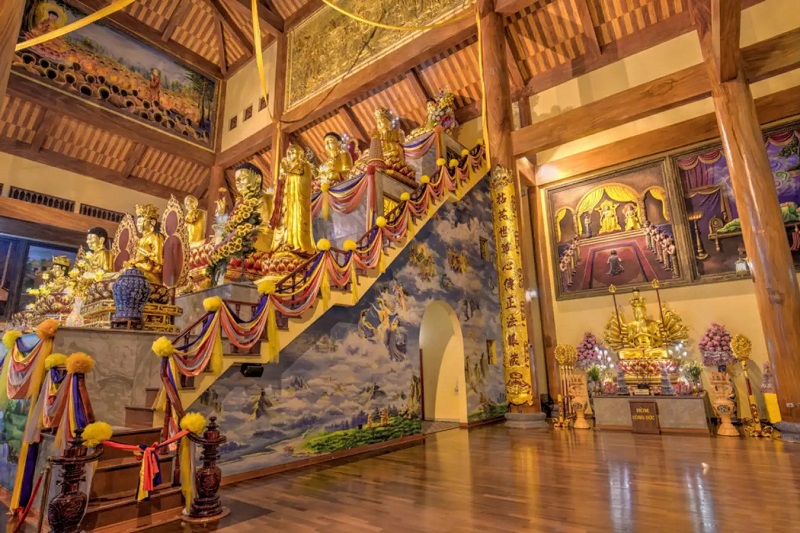 Main Hall of Ba Vang Pagoda