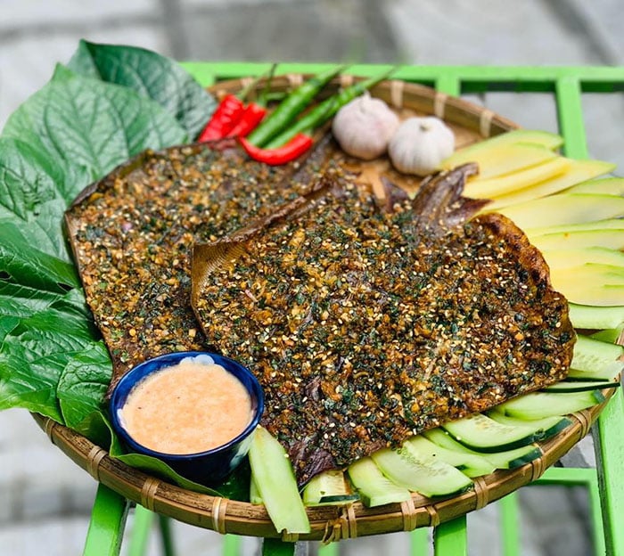 Fragrant grilled stingray with lemongrass and turmeric