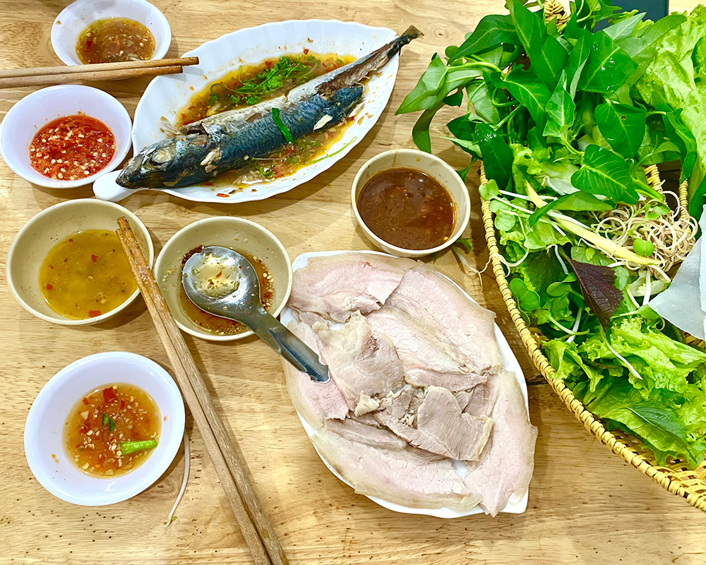 top-15-Nam-O-Fish-Salad