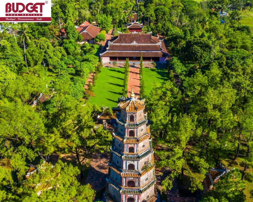 Thien-Mu-Pagoda-in-Hue_1