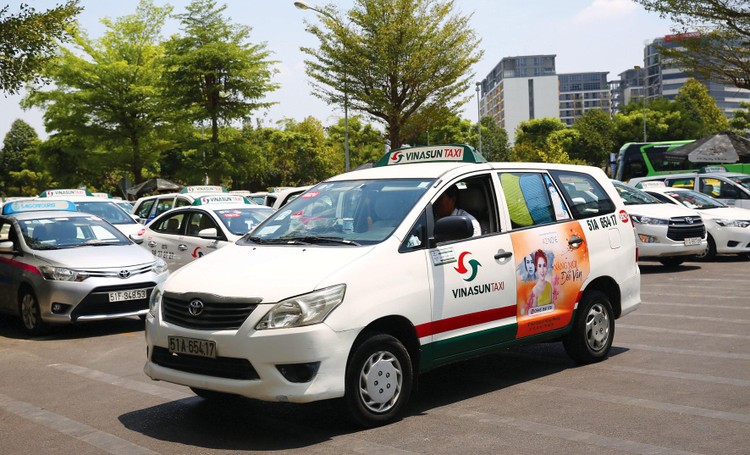 Top-5-best-taxi-brands-in-Vietnam-2