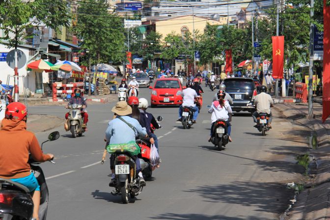 Transportation-in-Vietnam-1