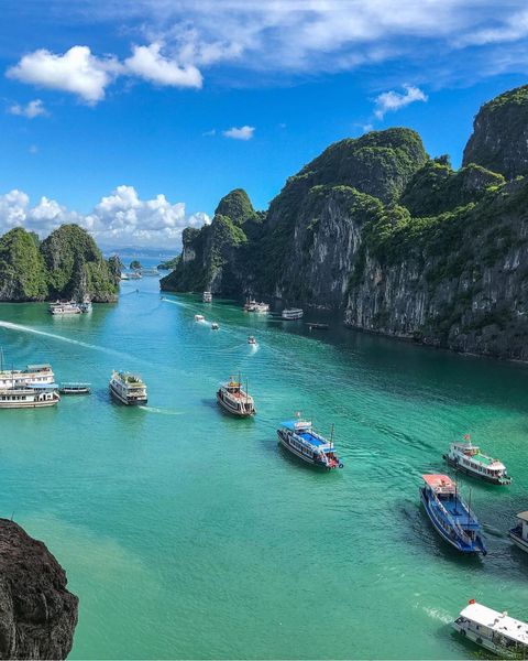 Top-18-Tourist-Attractions-in-Vietnam-1