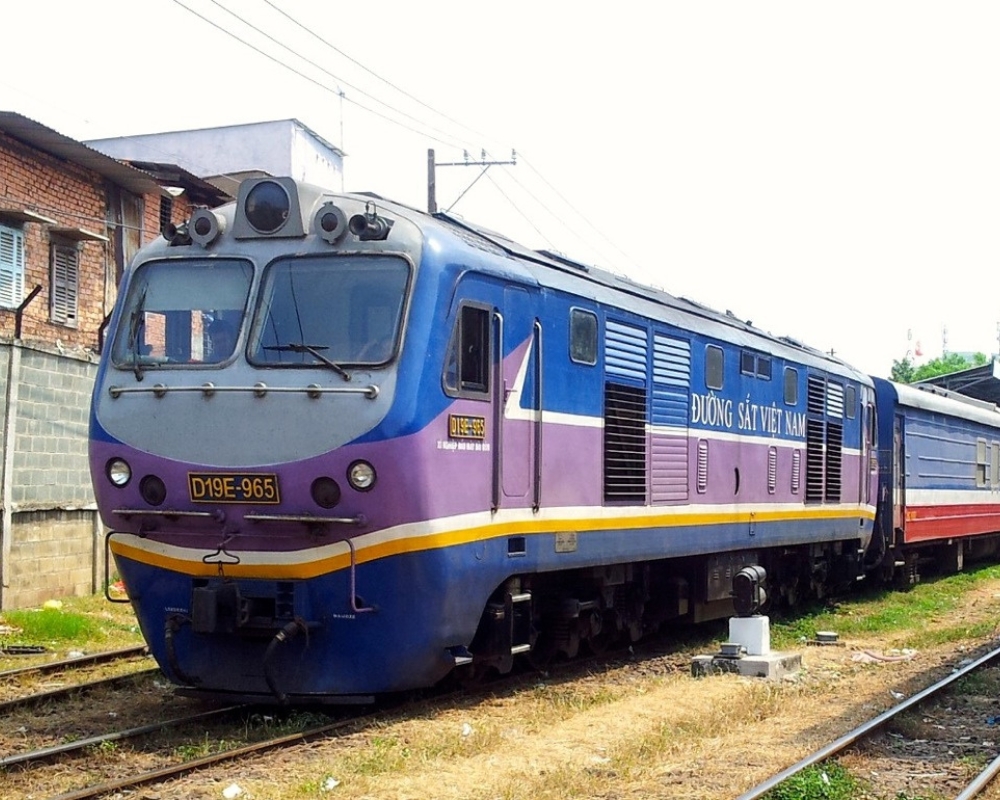 Hanoi-to-Sapa-Train